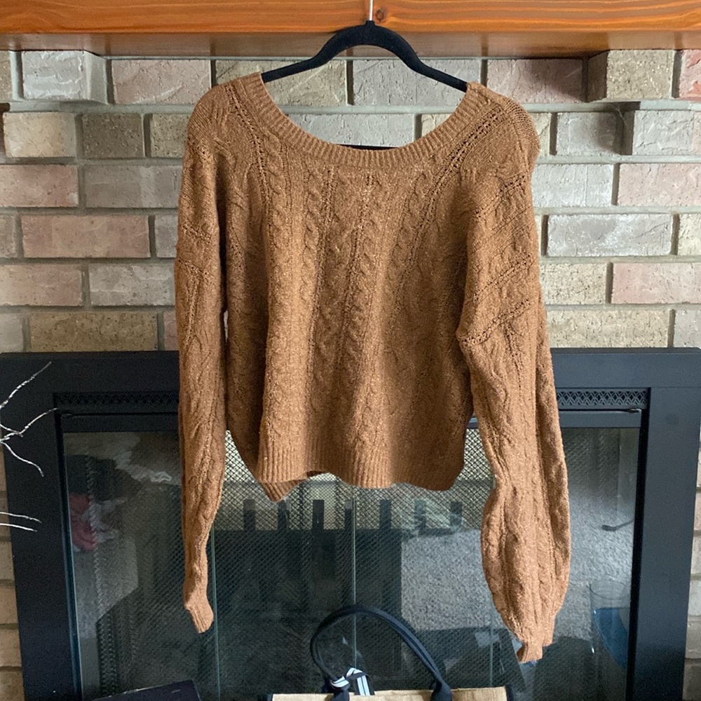 SO lace up back sweater